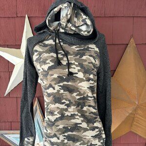 Womens & Camo Double Hoodie Size S